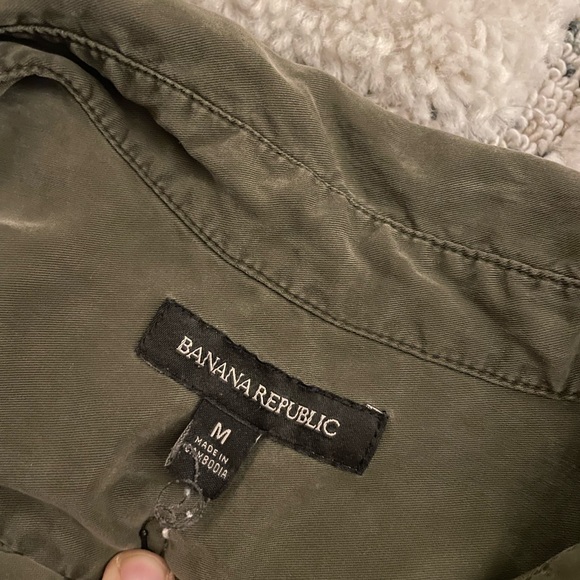 Banana Republic Long Sleeve Button Up - Picture 2 of 3